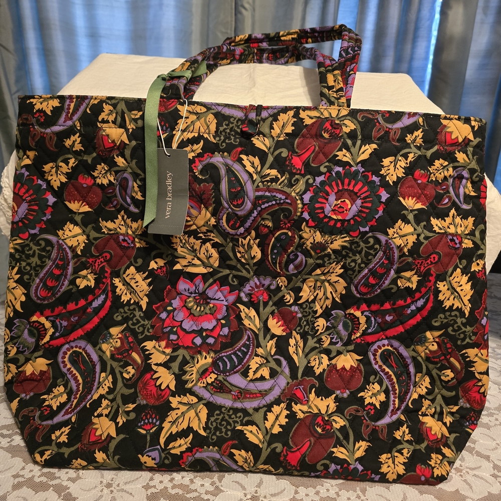 Vera Bradley Multicolor Paisley Key Pattern Tote Bag